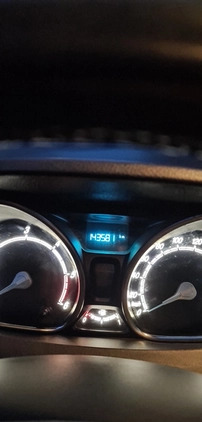 Ford Courier cena 37999 przebieg: 145581, rok produkcji 2017 z Lędziny małe 92